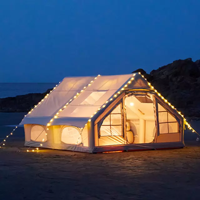 tente de camping en plein air